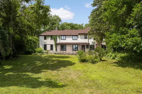 3520 W Bde Maka Ska Pkwy, Minneapolis, MN 55416