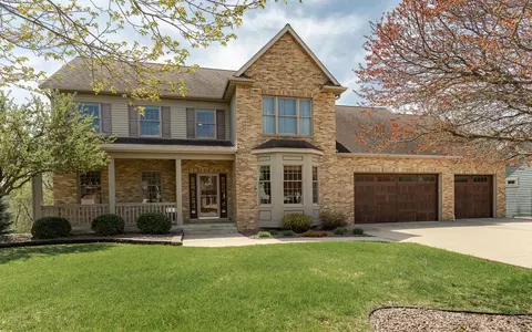 2150 Glenview Ln NE, Rochester, MN 55906