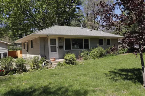10424 Washburn Ave S, Bloomington, MN 55431