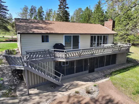 37210 W Stocking Dr, Menahga, MN 56464