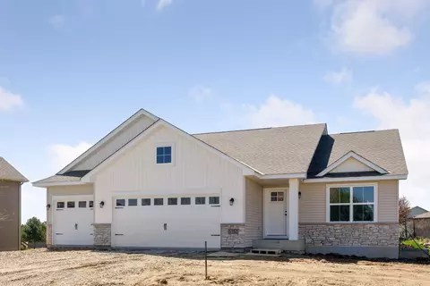 5152 Harvest Curv, Mayer, MN 55360