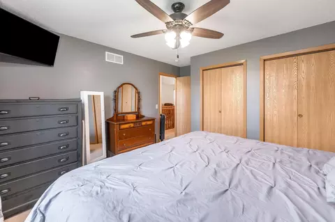 Bedroom - 360 River Bluff Dr, Windom, MN 56101 photo 2 of 7