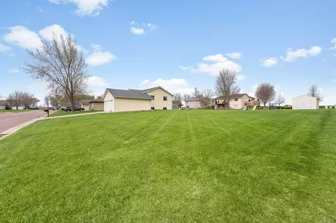 Exterior - 360 River Bluff Dr, Windom, MN 56101 photo 11 of 11