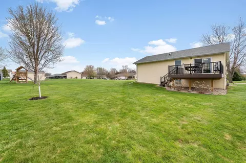 Exterior - 360 River Bluff Dr, Windom, MN 56101 photo 9 of 11