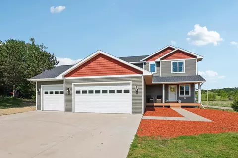 694 104th St, Roberts, WI 54023