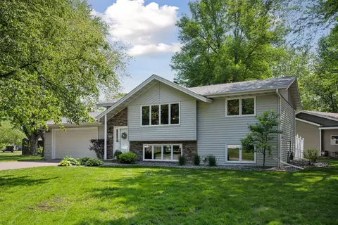 220 Willow Ln, Foley, MN 56329