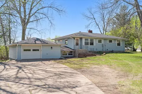 724 N Shore Dr, New Richmond, WI 54017