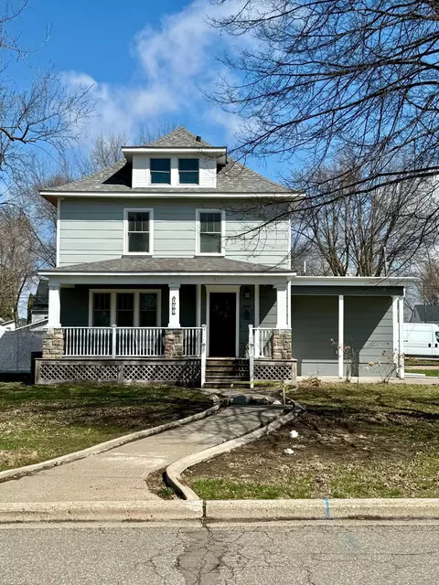 411 Division St E, Buffalo, MN 55313