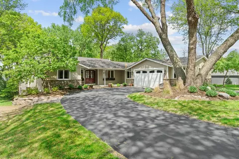 6592 Rustic Rd SE, Prior Lake, MN 55372