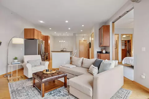 3640 Wooddale Ave S #317, Saint Louis Park, MN 55416