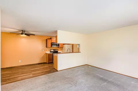 138 96th Ln NE, Blaine, MN 55434