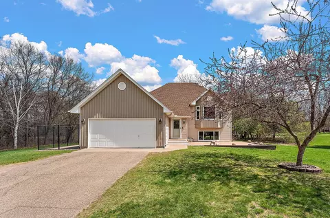 24271 Amazon St NE, Stacy, MN 55079