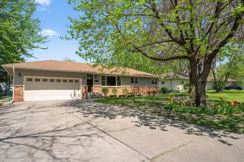 2801 32nd Ave NE, Saint Anthony, MN 55418