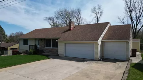 1505 16th St SW, Austin, MN 55912 photo 4