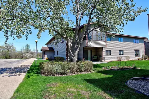 222 Sargent Dr #102, Red Wing, MN 55066