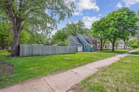 1425 3rd Ave, Windom, MN 56101 photo 4
