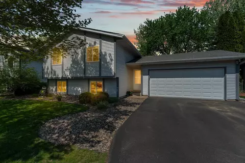 18070 Echo Dr, Farmington, MN 55024