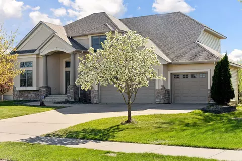 10123 Yates Ave N, Brooklyn Park, MN 55443