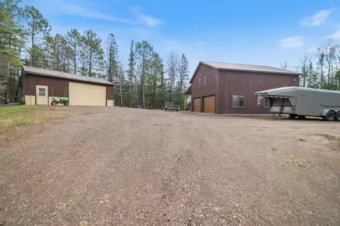 Exterior - 5676 Mcquade Rd, Duluth, MN 55804 photo 4 of 11