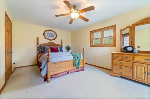 Bedroom - 5676 Mcquade Rd, Duluth, MN 55804 photo 1 of 6