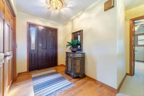 Entry Way - 5676 Mcquade Rd, Duluth, MN 55804 photo 1 of 3
