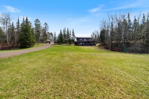 Exterior - 5676 Mcquade Rd, Duluth, MN 55804 photo 7 of 11