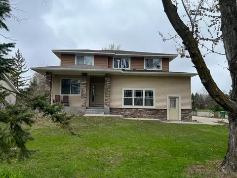 2895 Thunder Bay Ct, Little Canada, MN 55117