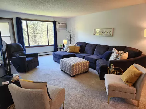 4009 Heritage Hills Dr #204, Bloomington, MN 55437