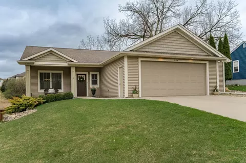 586 23rd Ave SW, Rochester, MN 55902