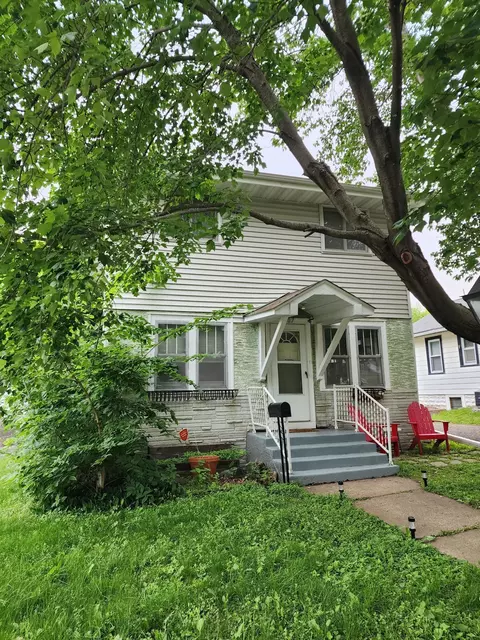 4307 6th St NE, Columbia Heights, MN 55421