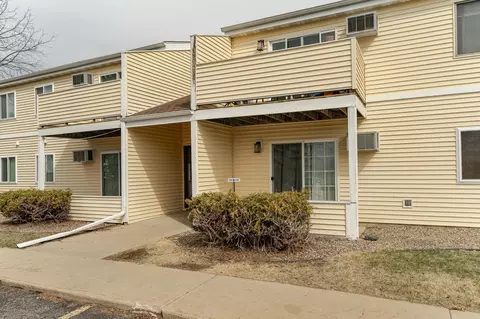 2220 Valleyhigh Dr NW #206, Rochester, MN 55901