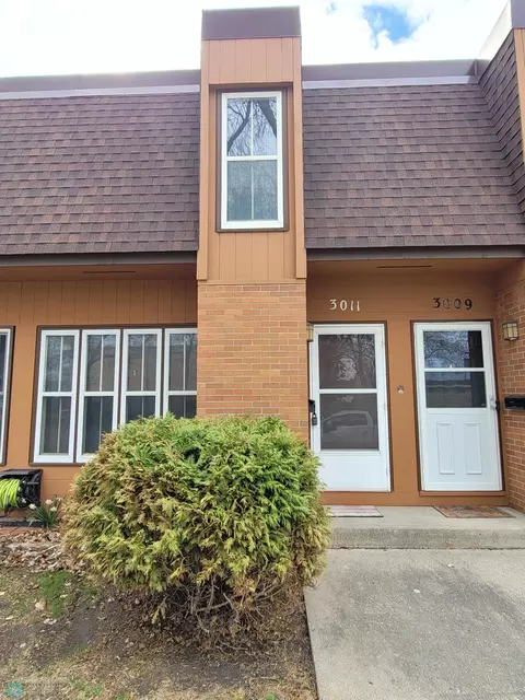 3011 5th St S #3, Moorhead, MN 56560