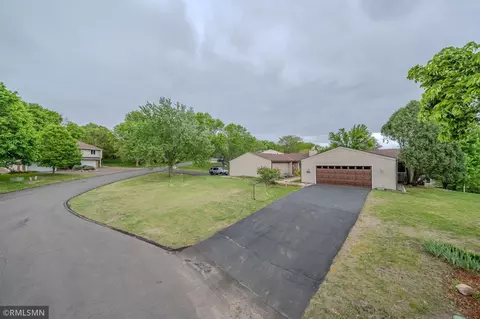 3704 Westmark Cir, Minnetonka, MN 55345