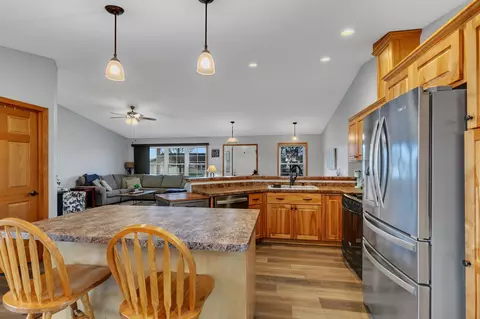 2208 23rd St SW, Willmar, MN 56201 photo 9