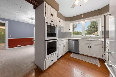Kitchen - 314 4th Ave SE, Mapleton, MN 56065 photo 4 of 4