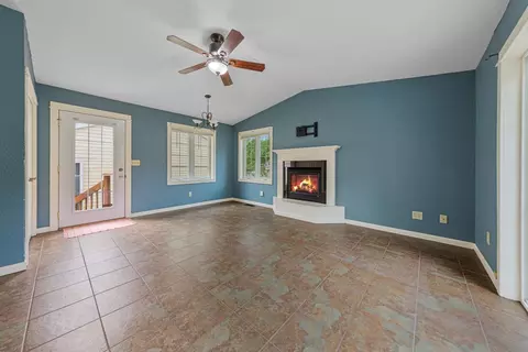 Living - 314 4th Ave SE, Mapleton, MN 56065 photo 1 of 7