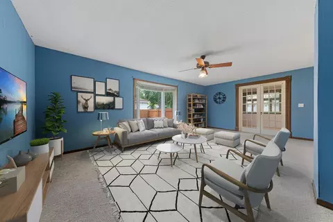 Living - 314 4th Ave SE, Mapleton, MN 56065 photo 3 of 7