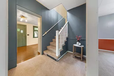 Entry Way - 314 4th Ave SE, Mapleton, MN 56065 photo 2 of 4