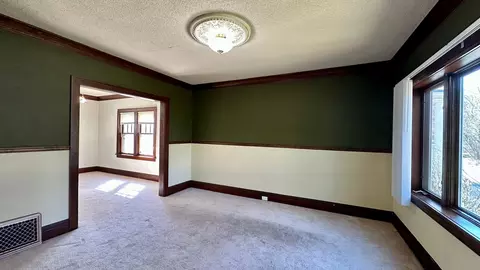 Living - 2856 Wicklow St, Duluth, MN 55806 photo 2 of 3
