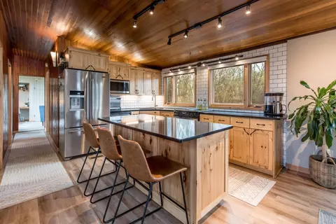 1306 Seasons Dr NE, Alexandria, MN 56308