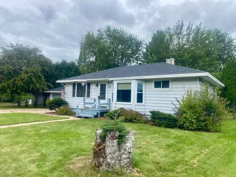 39 S Erie St, Aurora, MN 55705