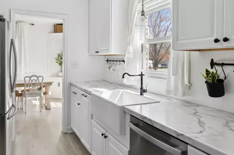 Kitchen - 624 Bluff Ave, Brainerd, MN 56401 photo 4 of 5