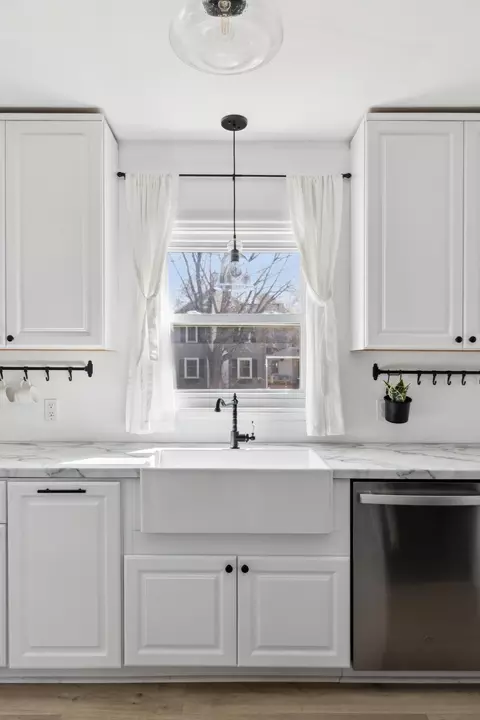Kitchen - 624 Bluff Ave, Brainerd, MN 56401 photo 2 of 5