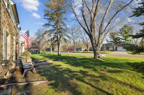 Exterior - 624 Bluff Ave, Brainerd, MN 56401 photo 6 of 11