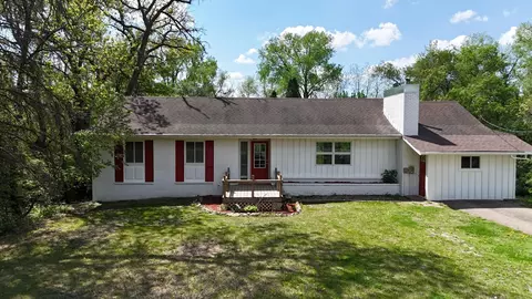 56325 220th St, Austin, MN 55912