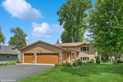 17150 Grenadier Ave, Lakeville, MN 55044
