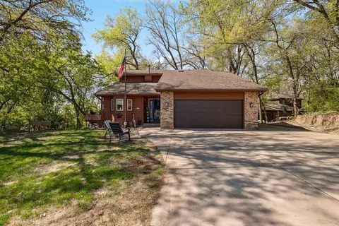 34 Imperial Dr E, West Saint Paul, MN 55118