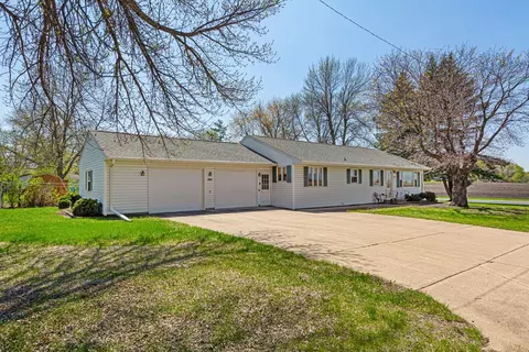 917 Court Ave, Gaylord, MN 55334