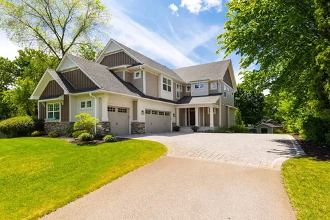 1105 Brown Rd S, Wayzata, MN 55391