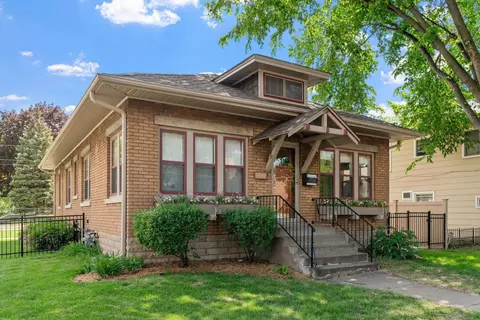 1520 Randolph Ave, Saint Paul, MN 55105